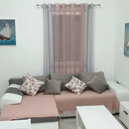 בית הארחה Korina 4*