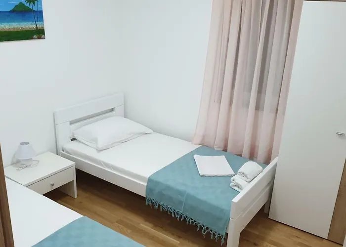 Korina 招待所 4*