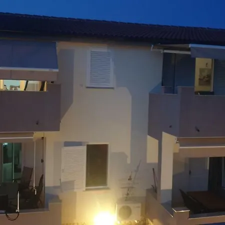 Korina Konukevi Mandre