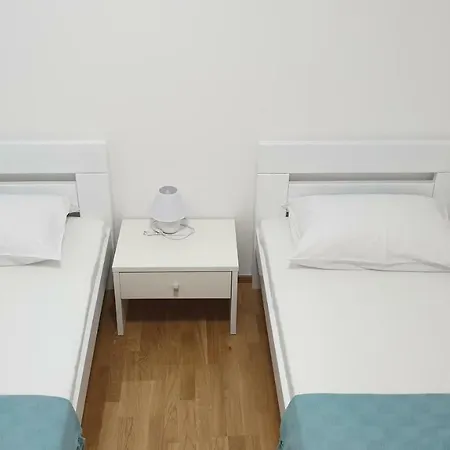 Korina 4*